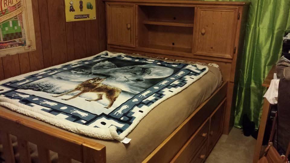 Full-size captains bed